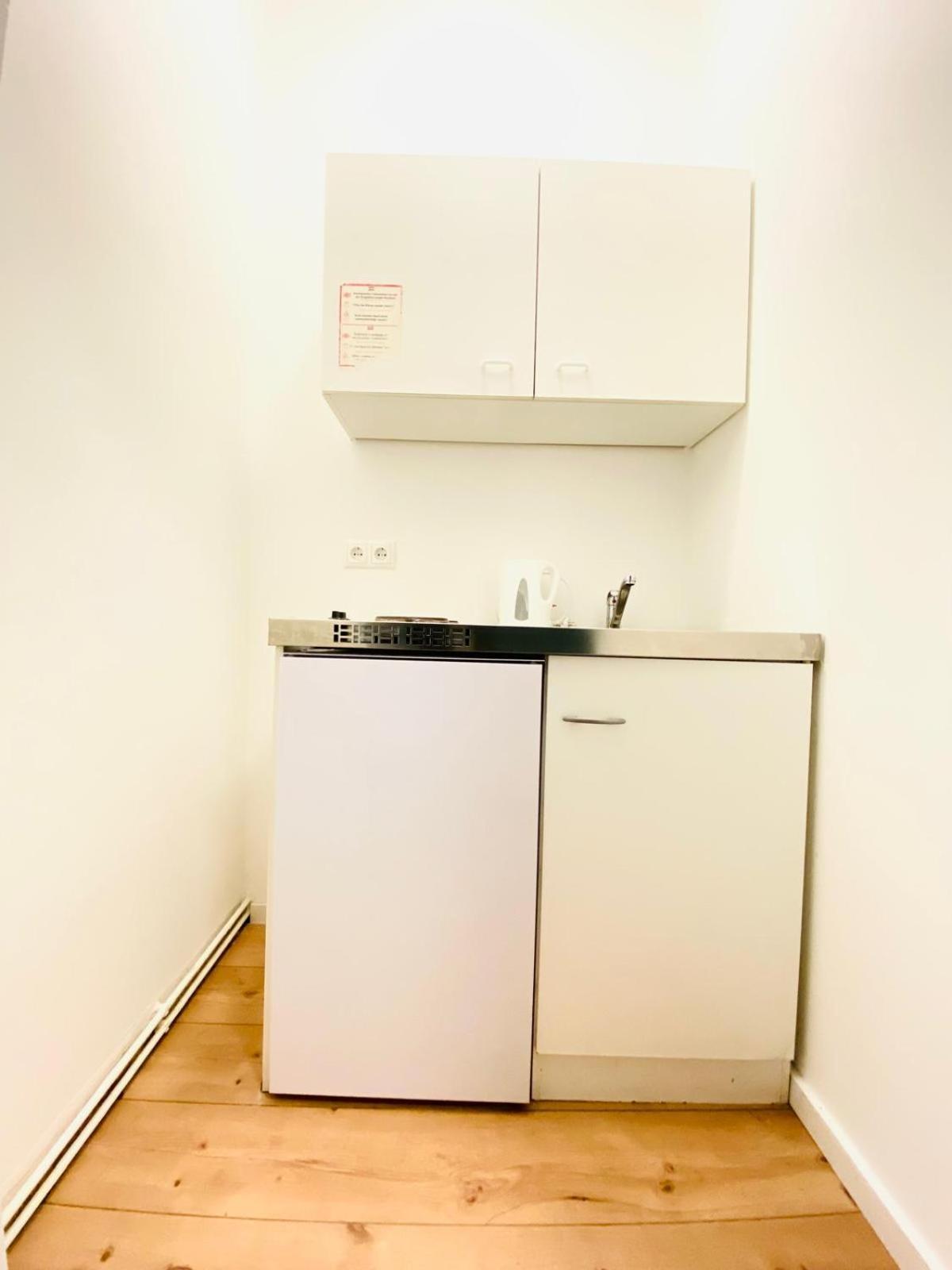 8 Fully Equipped Studio Shared Apt W Terrace Margareten Viena Exterior foto