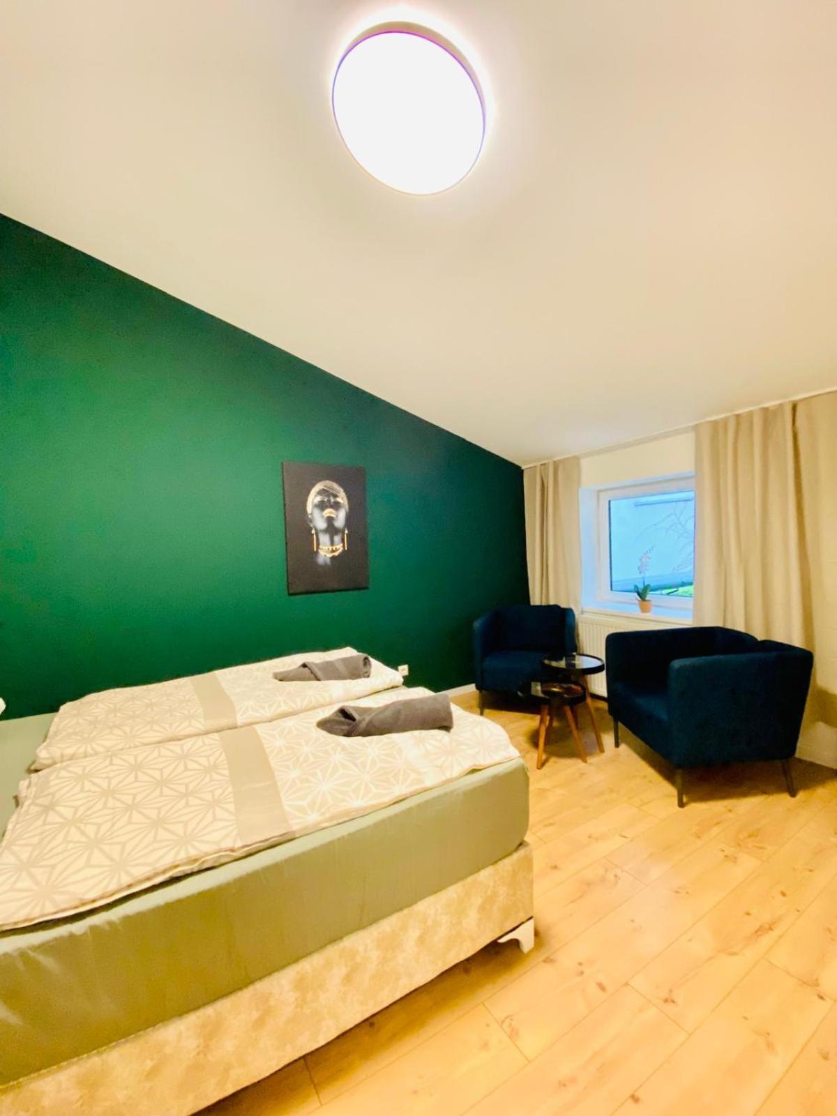 8 Fully Equipped Studio Shared Apt W Terrace Margareten Viena Exterior foto